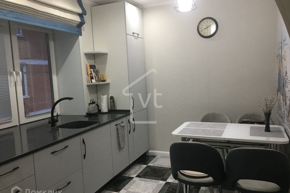 Продаётся 1-комнатная квартира, 46.2 м²