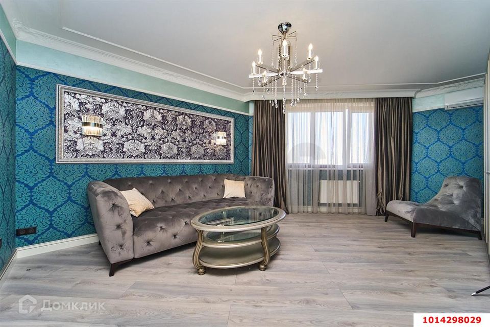 Продаётся 2-комнатная квартира, 82.8 м²