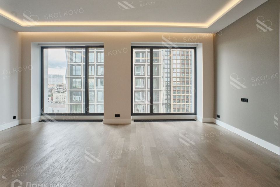 Продаётся 4-комнатная квартира, 115 м²