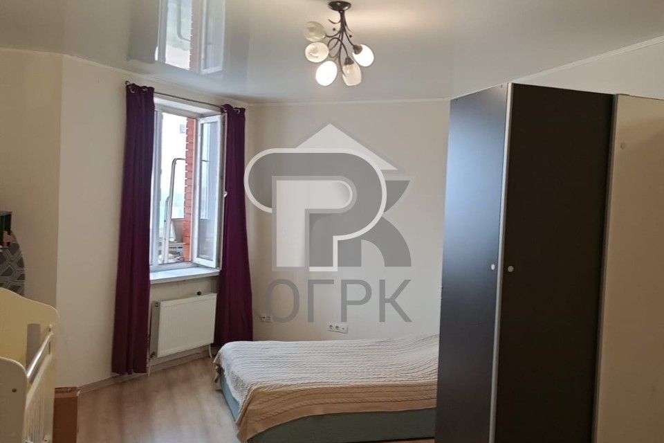 Продаётся 1-комнатная квартира, 42.8 м²