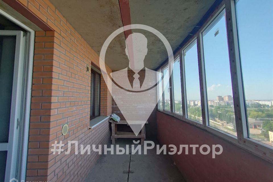 Продаётся 1-комнатная квартира, 41.8 м²