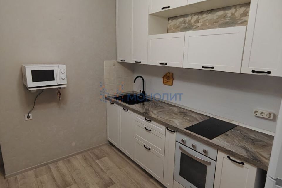 Продаётся 1-комнатная квартира, 43 м²