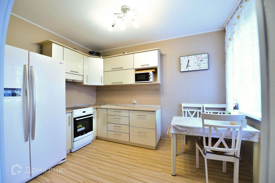Продаётся 3-комнатная квартира, 69.6 м²