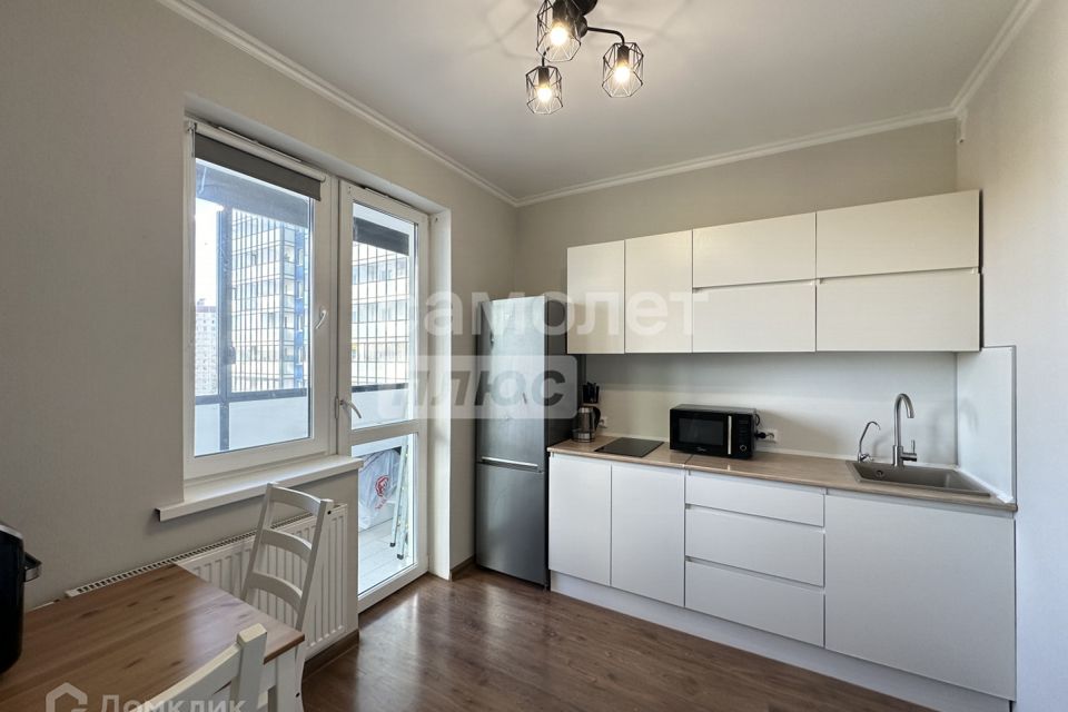Продаётся 1-комнатная квартира, 37 м²