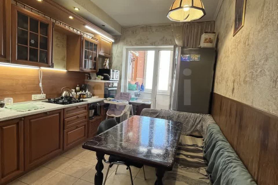 Продаётся 3-комнатная квартира, 69.5 м²