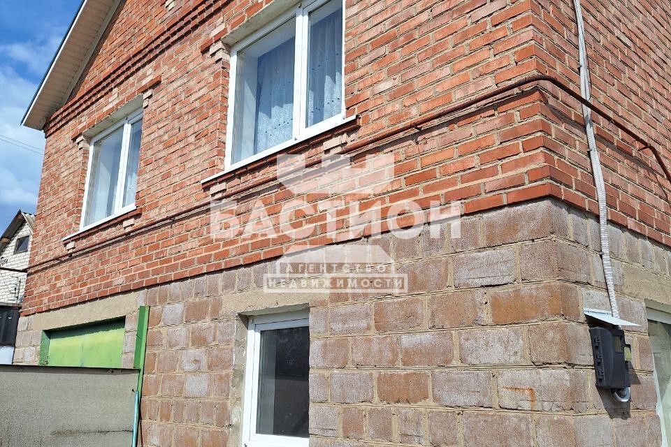 Продаётся 2-этажный дом, 140 м²