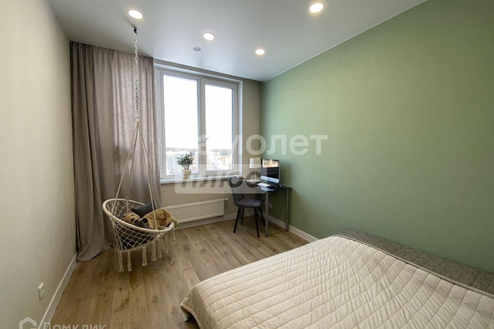 Продаётся 1-комнатная квартира, 42 м²