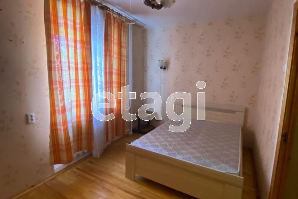 Сдаётся 2-комнатная квартира, 64.4 м²