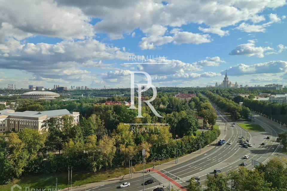 Продаётся 6-комнатная квартира, 322.6 м²