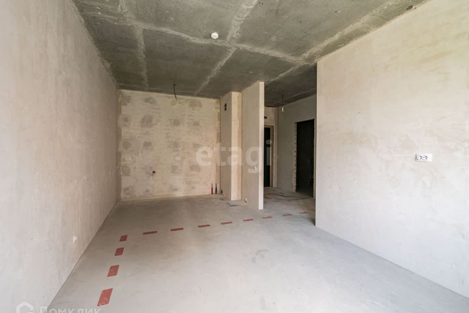 Продаётся 1-комнатная квартира, 42 м²