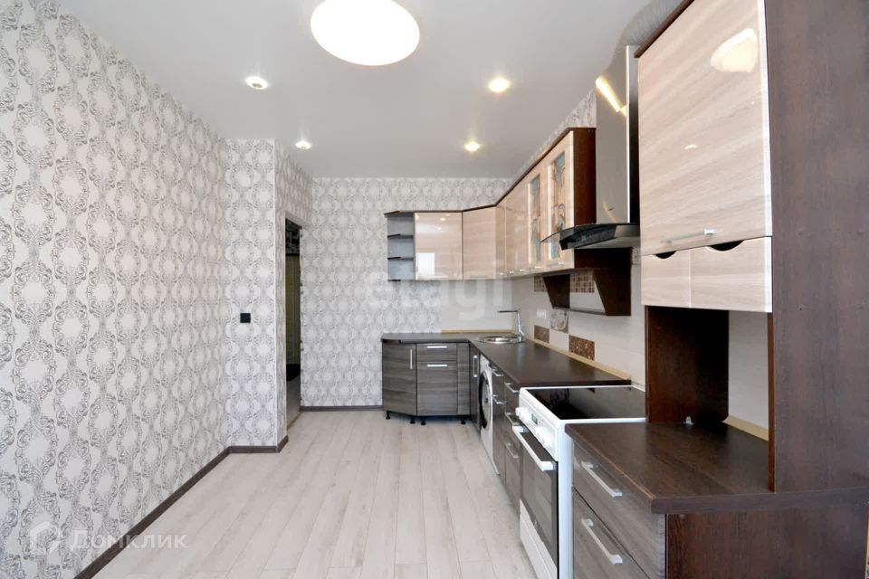 Продаётся 1-комнатная квартира, 41.9 м²
