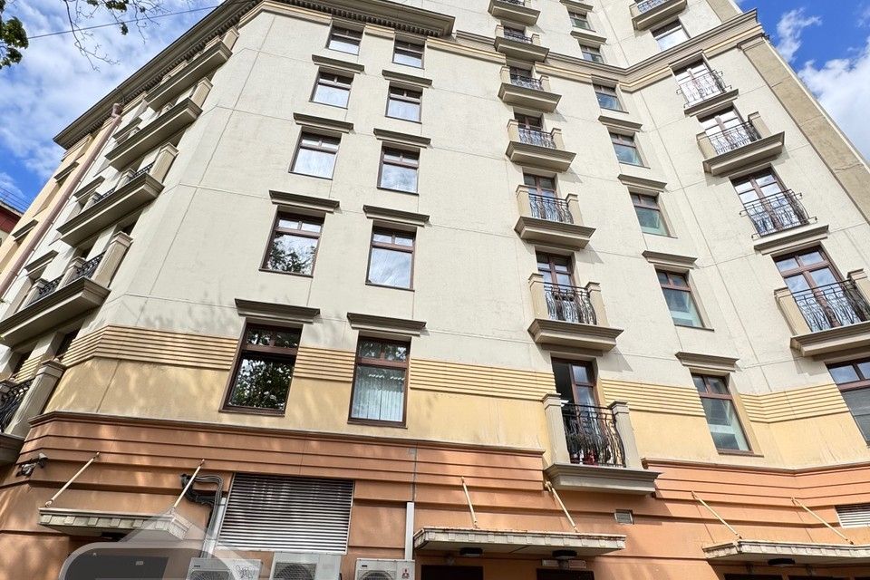Продаётся 2-комнатная квартира, 117 м²