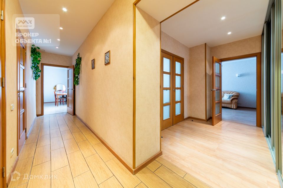 Сдаётся 2-комнатная квартира, 83 м²
