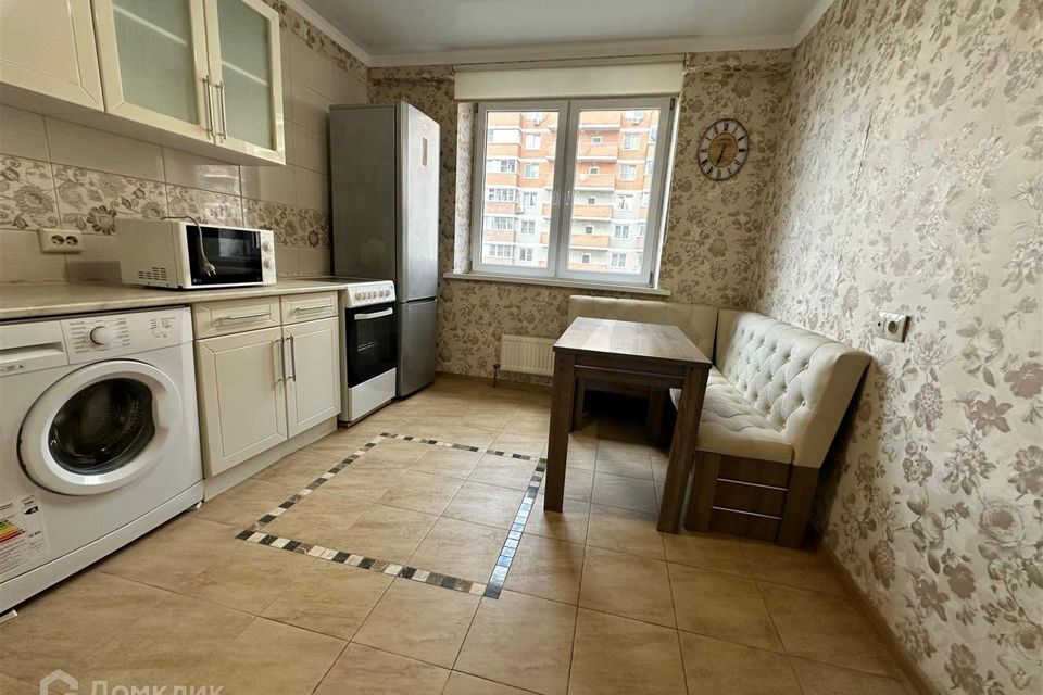 Продаётся 1-комнатная квартира, 43.7 м²