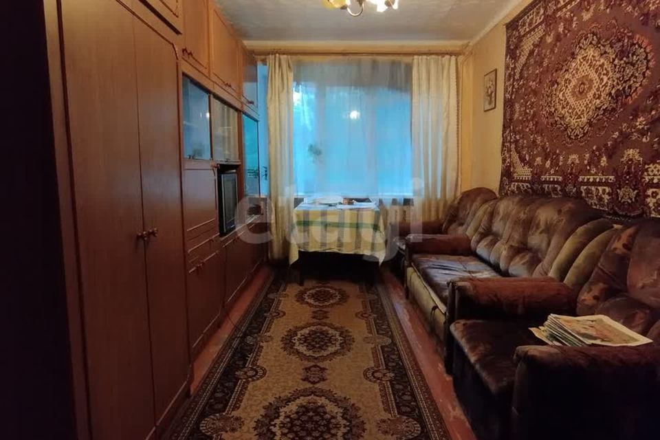 Продаётся 3-комнатная квартира, 54.9 м²