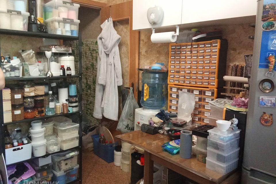 Продаётся 1-комнатная квартира, 42.3 м²