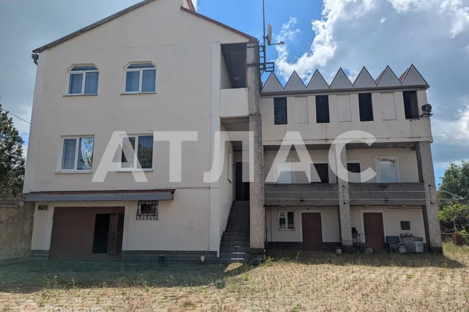 Продаётся 2-этажный дом, 454.4 м²