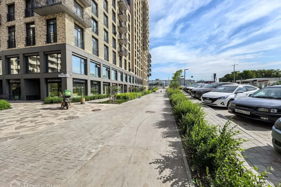 Продаётся 1-комнатная квартира, 49.6 м²