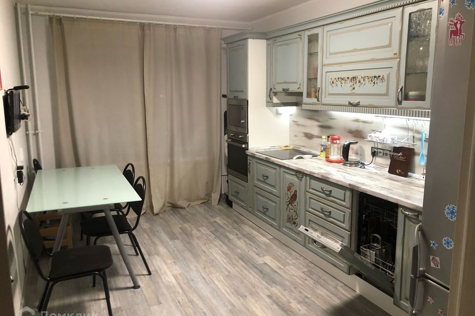 Продаётся 3-комнатная квартира, 72.3 м²