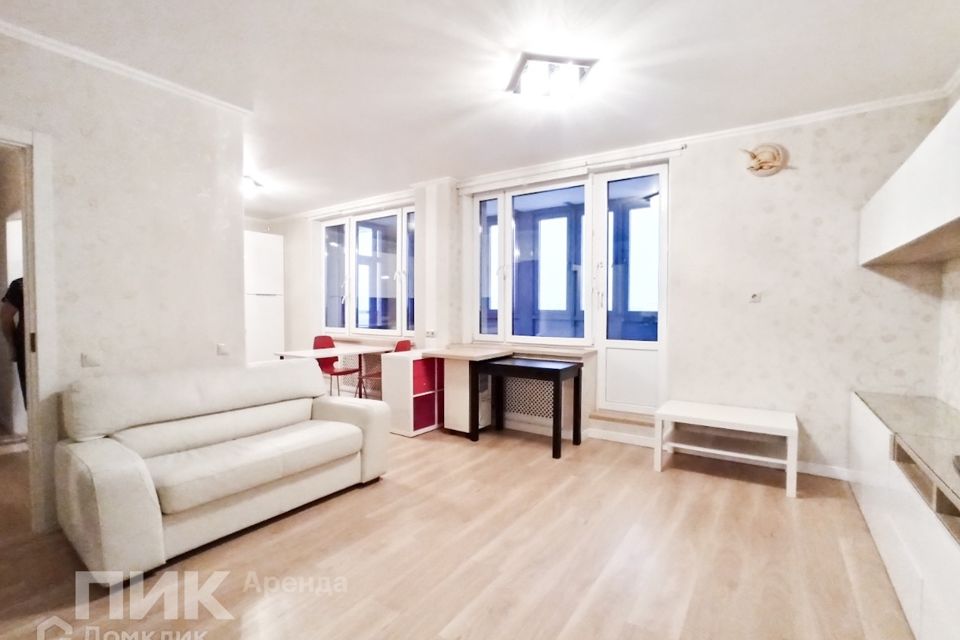 Сдаётся 2-комнатная квартира, 63.9 м²