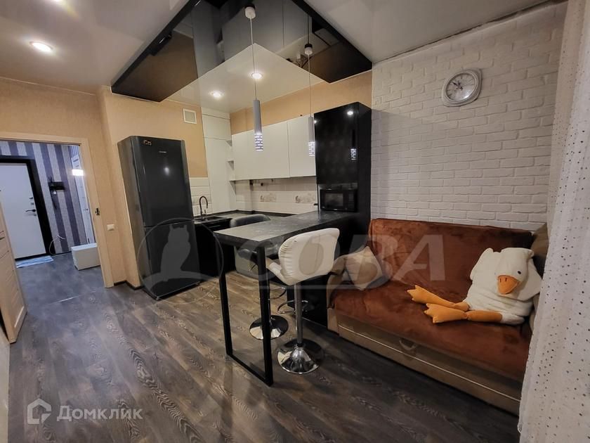 Сдаётся 1-комнатная квартира, 42 м²