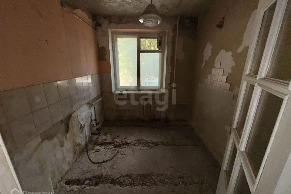 Продаётся 3-комнатная квартира, 43.7 м²