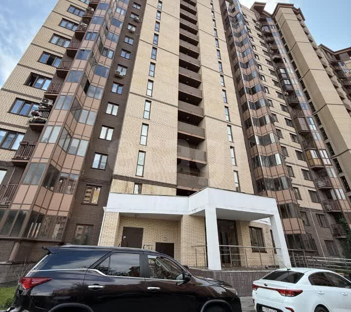 Продаётся 1-комнатная квартира, 40.7 м²