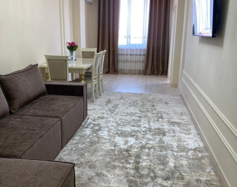 Продаётся 1-комнатная квартира, 60 м²
