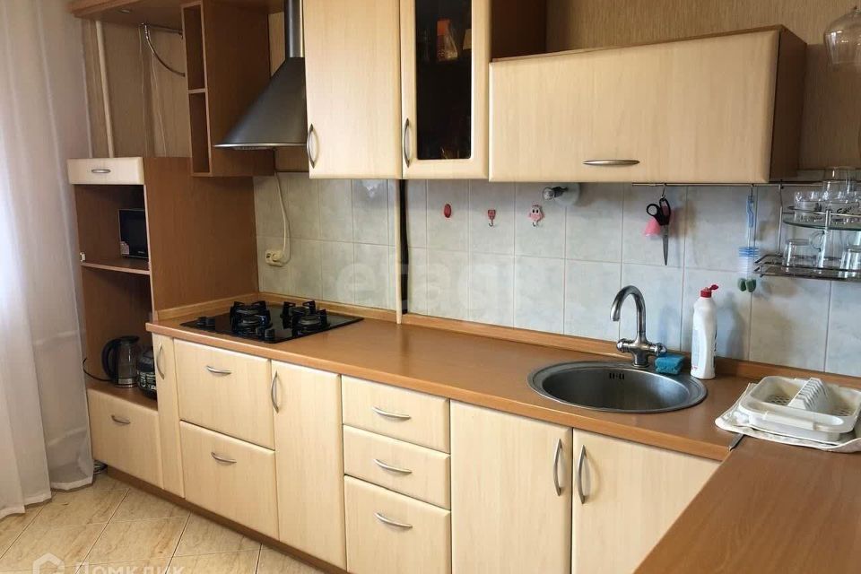 Продаётся 2-комнатная квартира, 69.4 м²