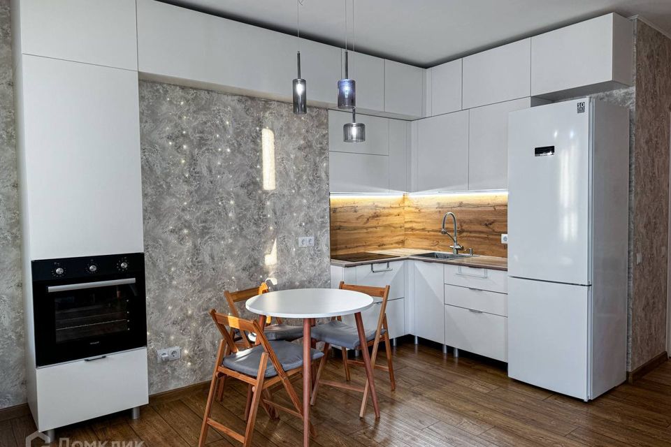 Продаётся 1-комнатная квартира, 37.2 м²