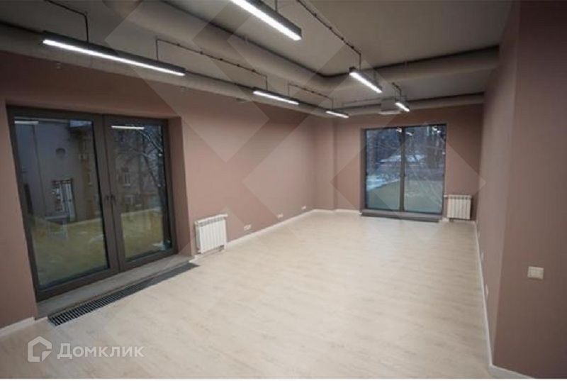 Продаётся 3-комнатная квартира, 112 м²