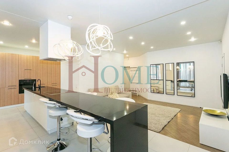 Сдаётся 2-комнатная квартира, 69 м²
