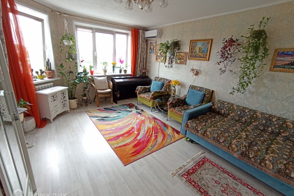 Продаётся 2-комнатная квартира, 60.3 м²
