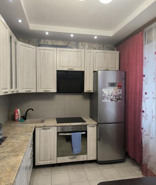 Сдаётся 2-комнатная квартира, 72 м²