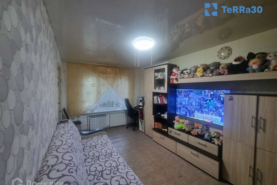 Продаётся 3-комнатная квартира, 48.5 м²