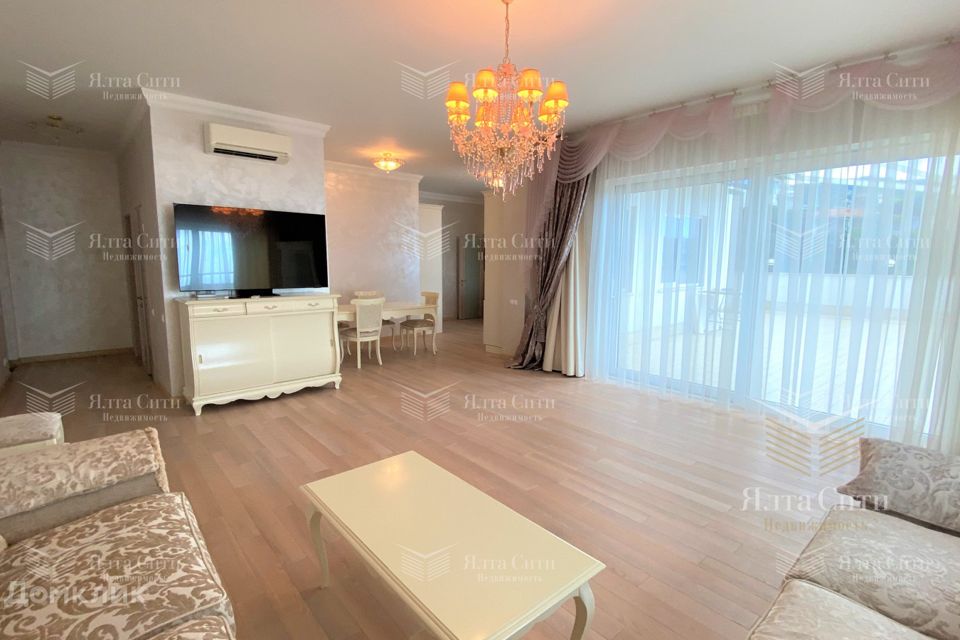 Продаётся 4-комнатная квартира, 281 м²