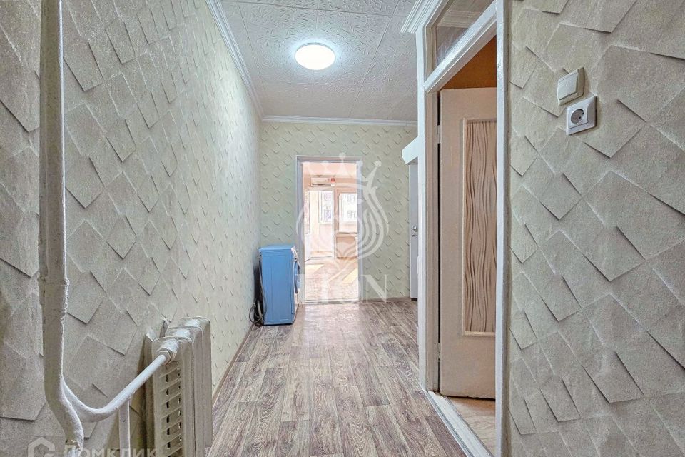 Продаётся 1-комнатная квартира, 39.3 м²