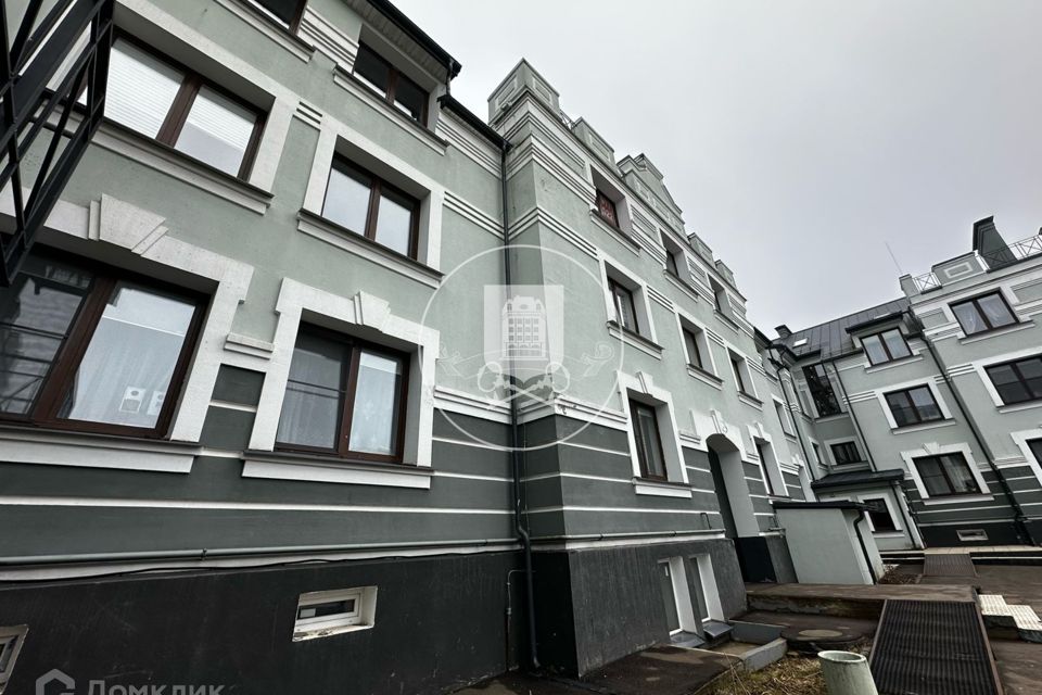 Продаётся 5-комнатная квартира, 110.9 м²