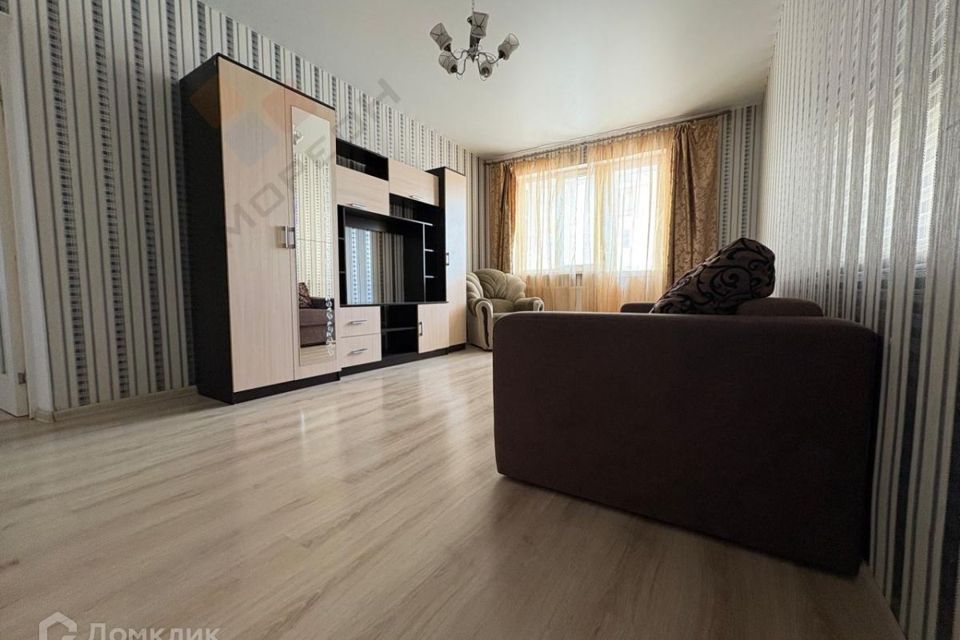 Продаётся 2-комнатная квартира, 70.4 м²