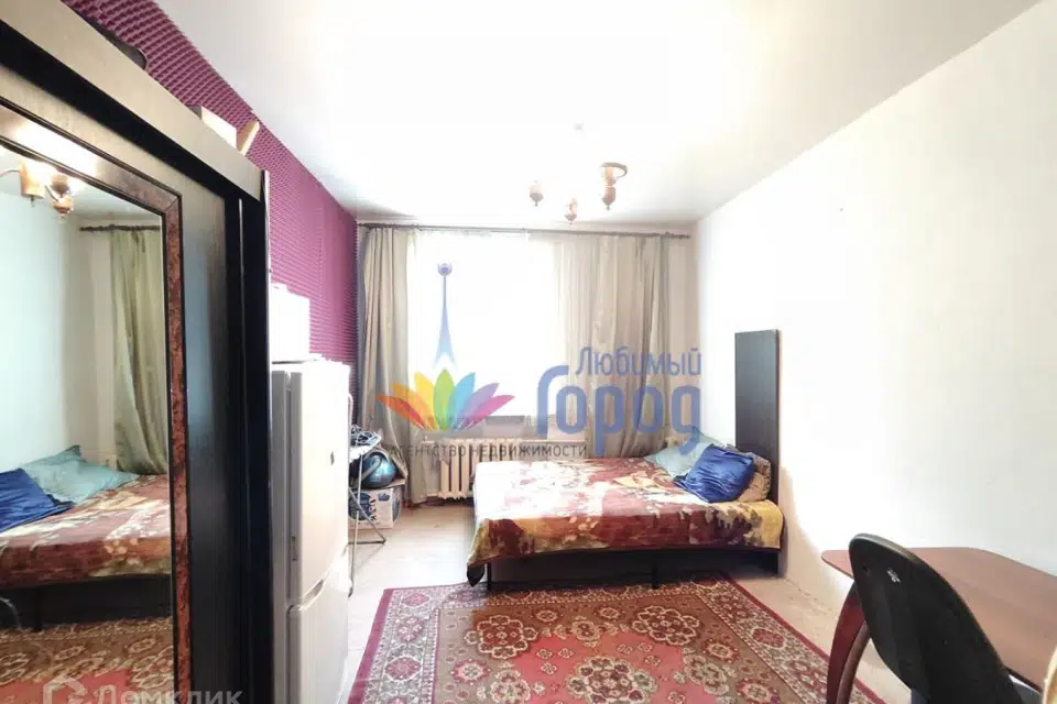 Продаётся комната в 4-комн. квартире, 80 м²