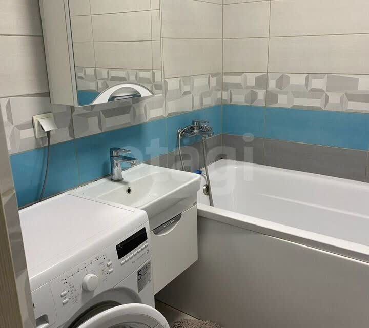 Продаётся 3-комнатная квартира, 74.7 м²