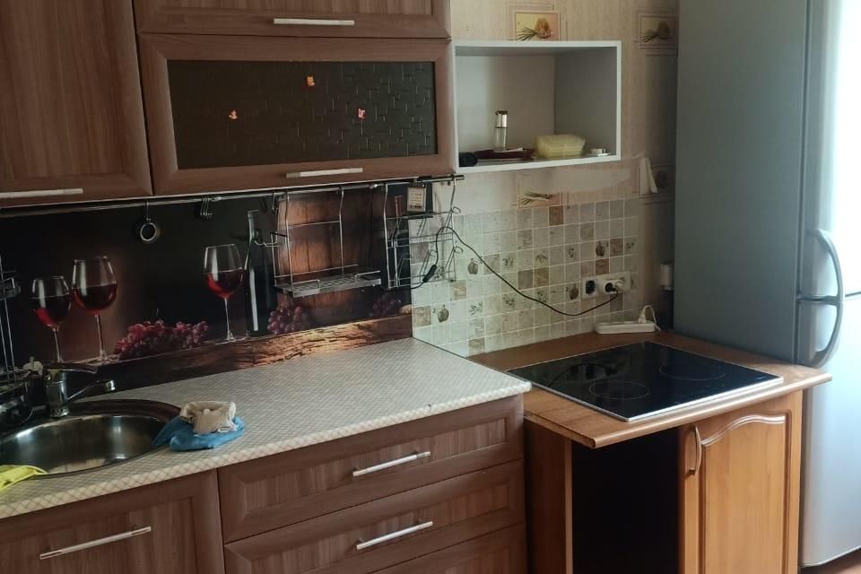 Сдаётся 2-комнатная квартира, 55 м²