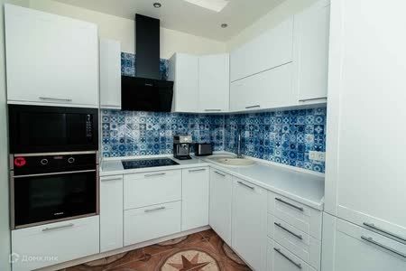 Продаётся 1-комнатная квартира, 46.5 м²