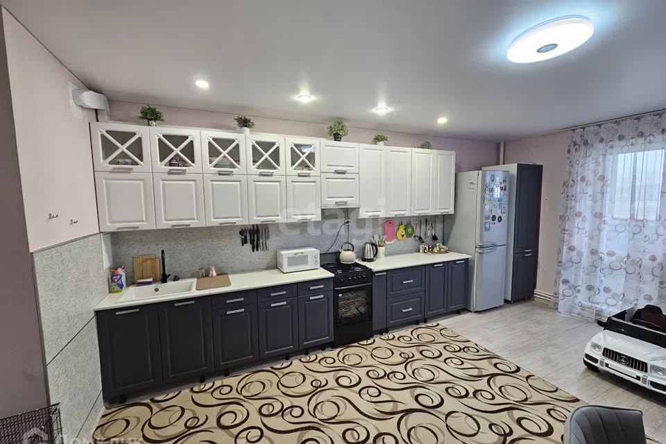 Продаётся 3-комнатная квартира, 81.3 м²