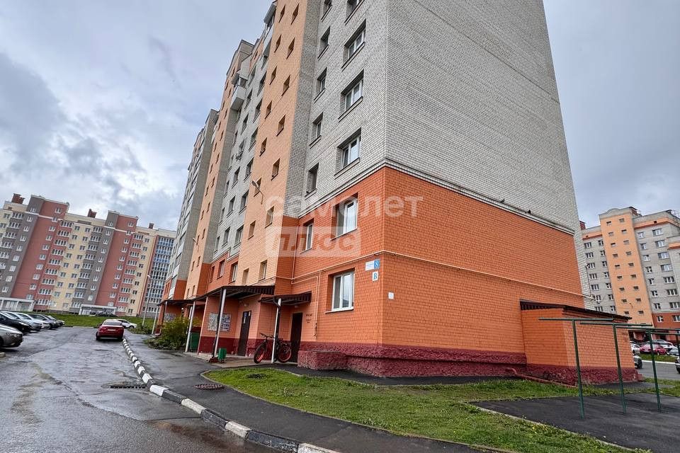 Продаётся 1-комнатная квартира, 37.8 м²