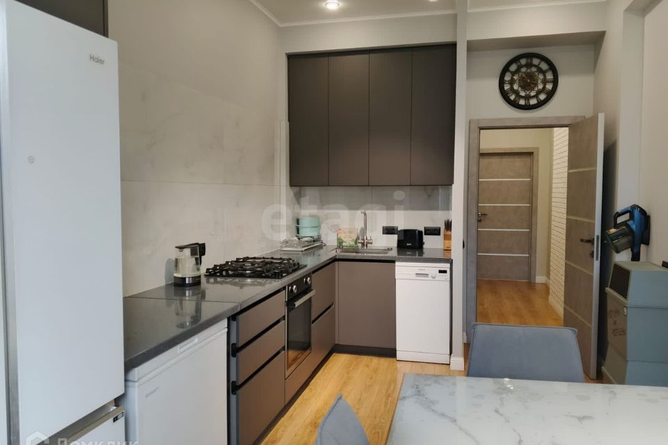 Продаётся 2-комнатная квартира, 67 м²