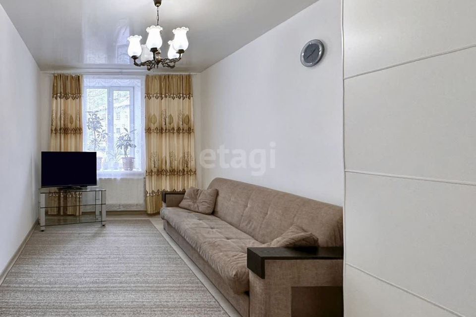 Продаётся 3-комнатная квартира, 63.7 м²