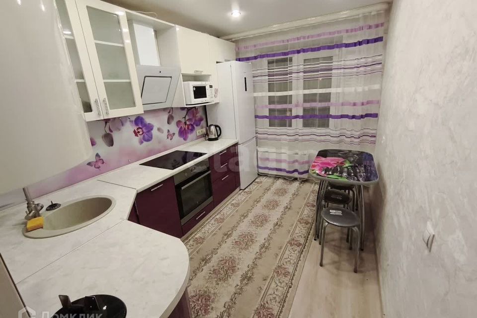 Сдаётся 3-комнатная квартира, 100 м²