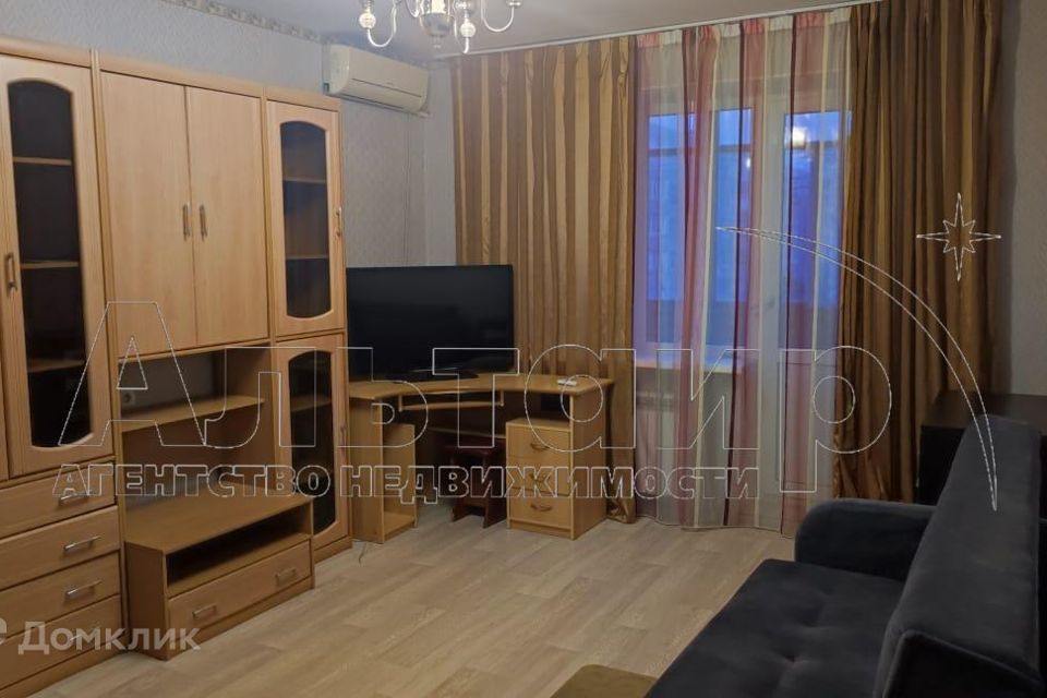 Сдаётся 1-комнатная квартира, 40 м²