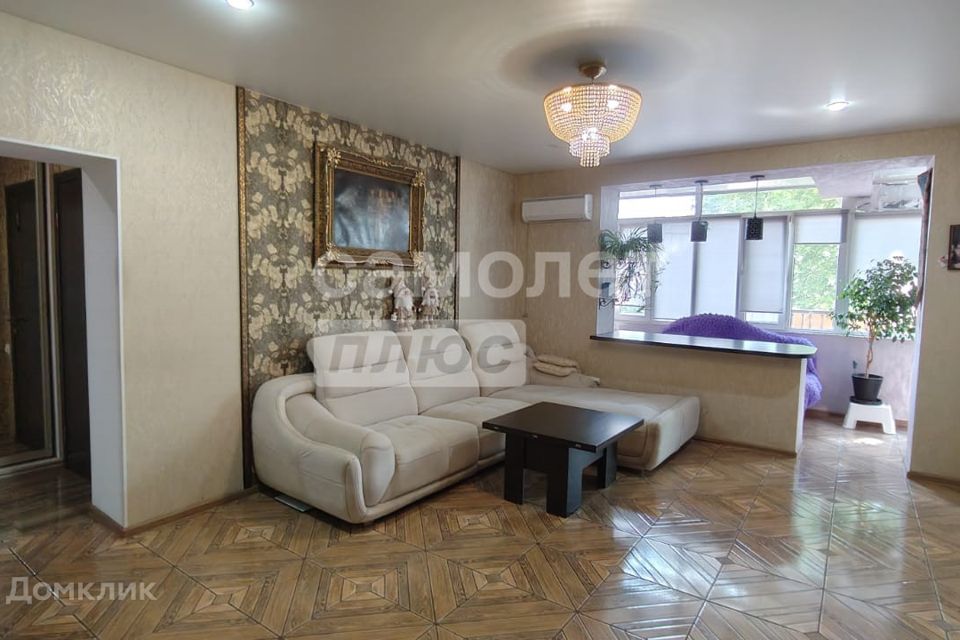 Продаётся 2-комнатная квартира, 105 м²